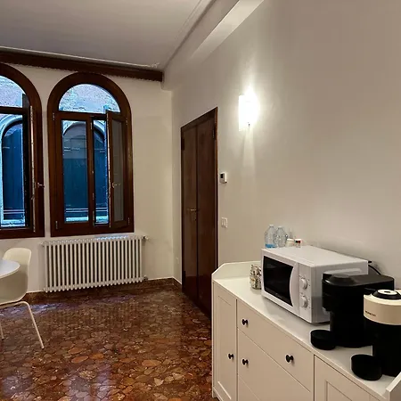 Venice Rooms Гостевой дом 3*