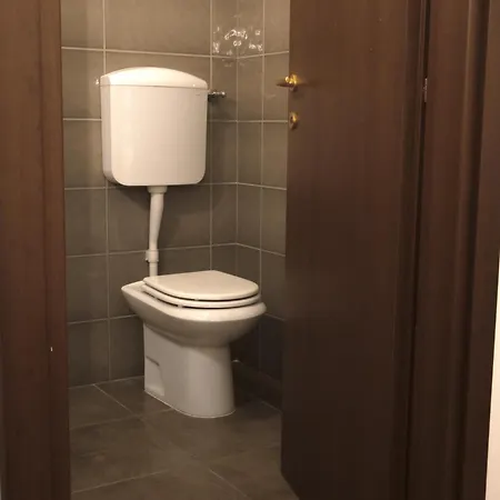 Venice Rooms 3*