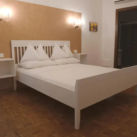 Pensión Venice Rooms