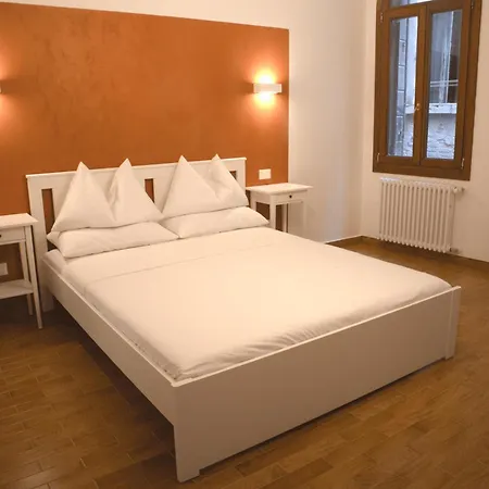 Pensión Venice Rooms